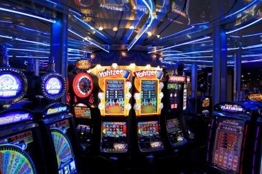Our miliarmpo Infinite Blackjack decision interface on mobile